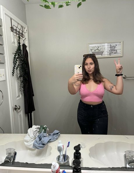 steph star beautiful pic