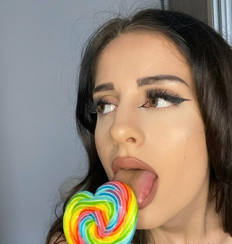 mimi uwu star hot photos