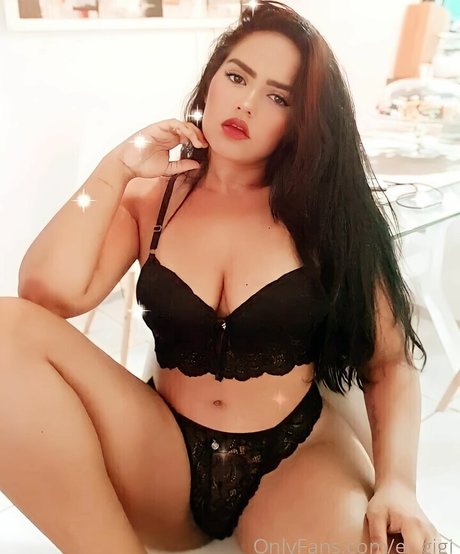 Anne Giovanna model pics