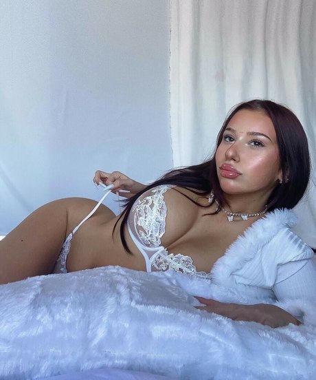 Hannahdenisee high quality actress picture