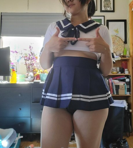 kiwiisbored pornstar hd img