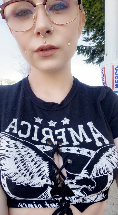 dabbingdarlin420 nude star images