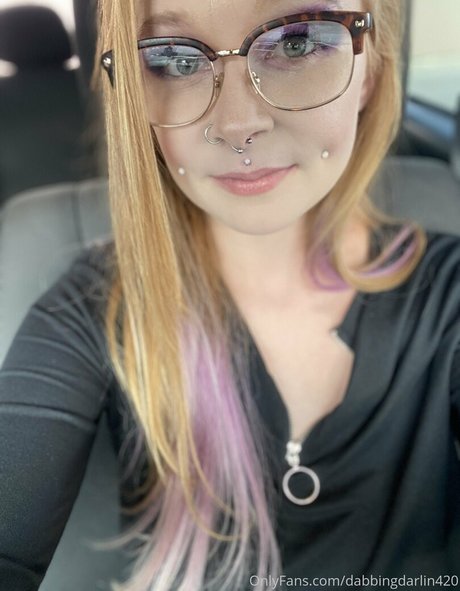 dabbingdarlin420 art actress img