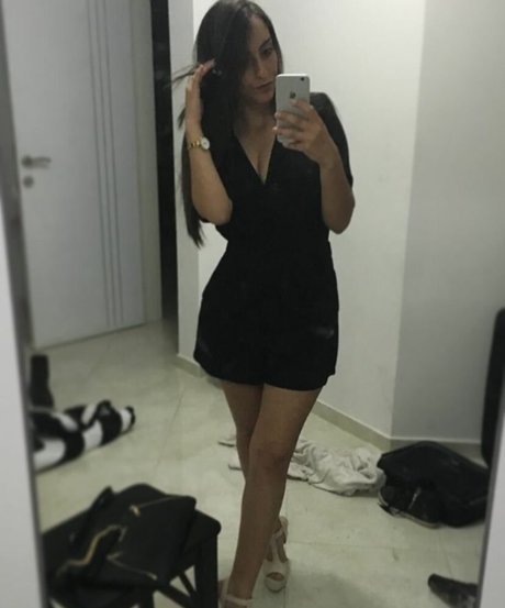 Liel Avitan naked star picture