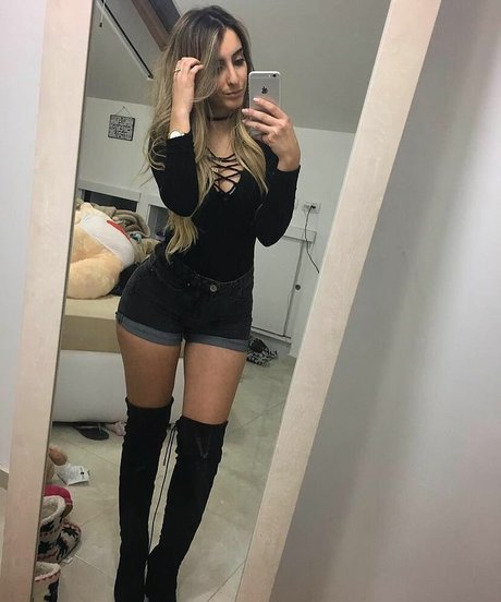 Liel Avitan erotic actress gallery