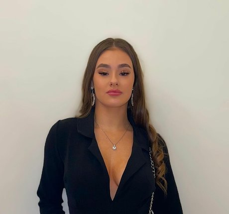 Sydney Etherington pornstar img