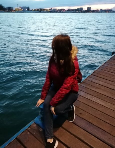 crissnight best actress img