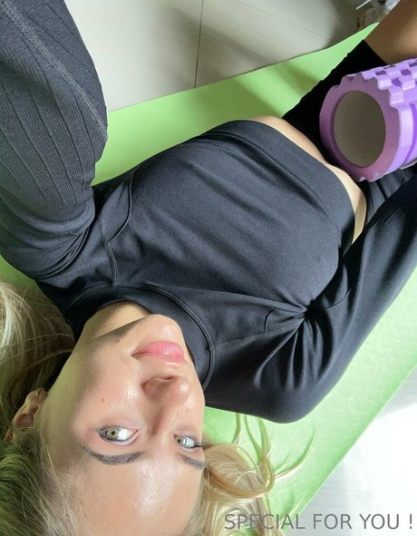 sugar andriana high quality pornstar pic