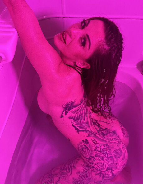 naughty batter model erotic galleries