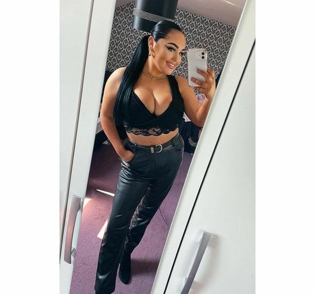 Rosie May star exclusive galleries