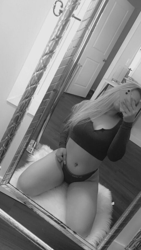 isnowyummy pornstar pic