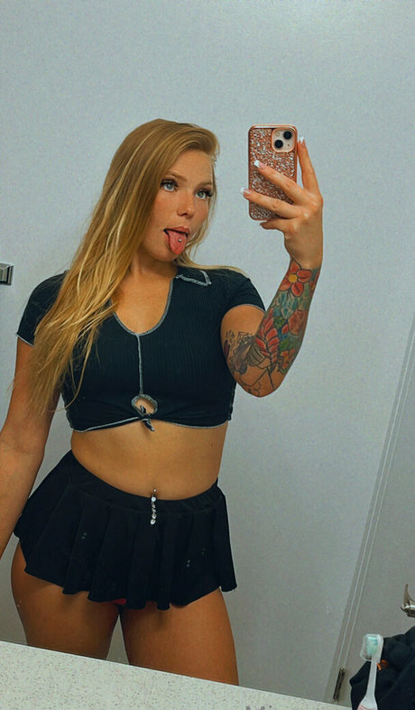 isnowyummy nudes model img