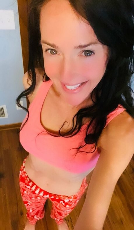 lilrosiedoll star high quality image