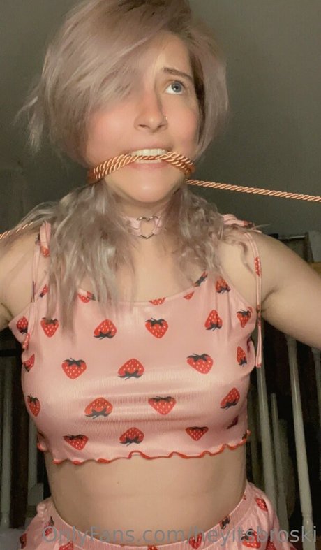 HeyItsBroski nudes star photo