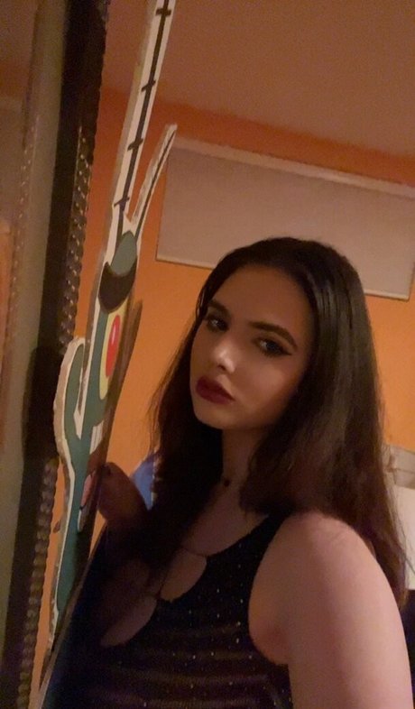 Auroramalak xxx actress gallery