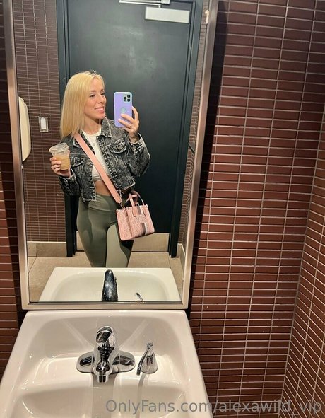 alexawild vip pornographic star pics