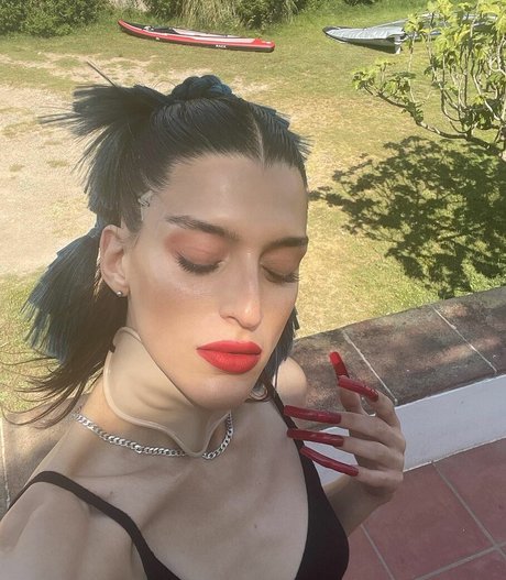 arca1000000 pornographic actress pics