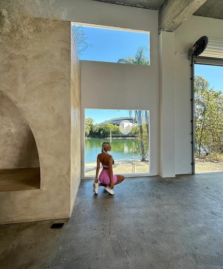 Pandora Bonsor top model pics