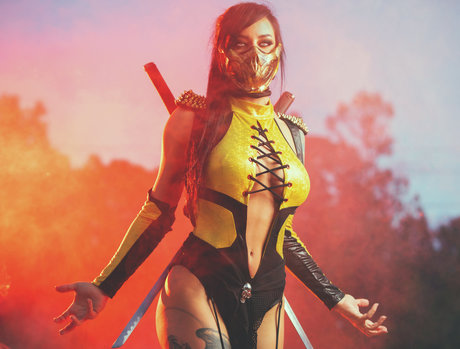 Alex Zedra hd actress pic