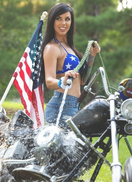 Alex Zedra perfect model photo