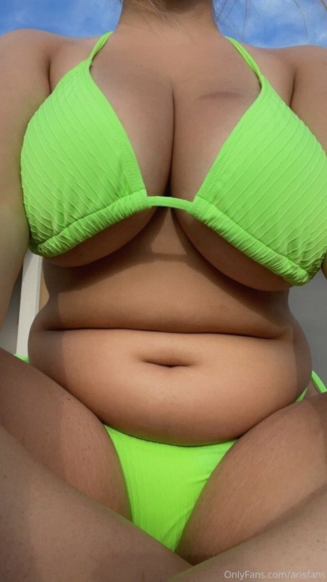 arisfans star naked photos