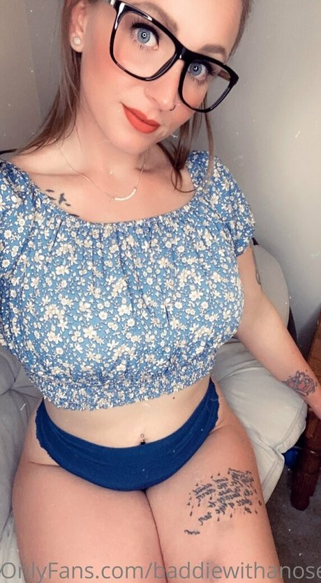 baddiewithanosering free model pictures