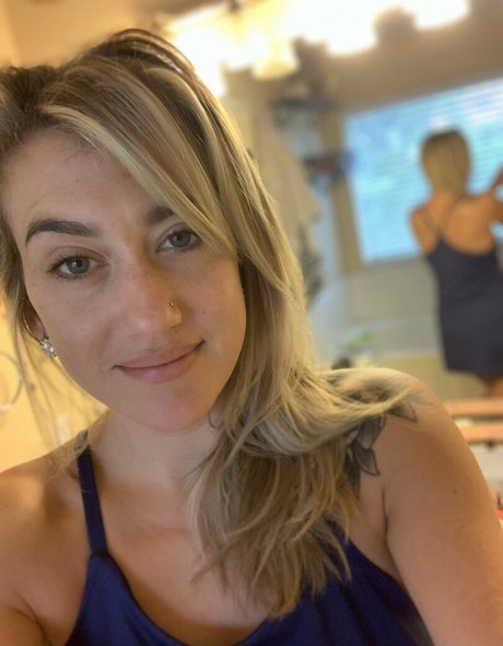 badasstxmama hot actress gallery