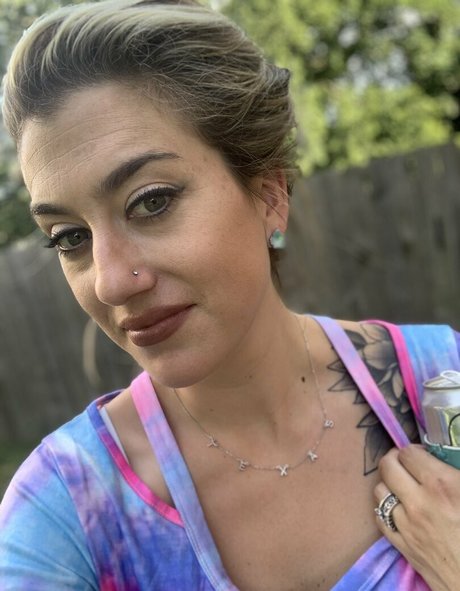 badasstxmama top actress pic