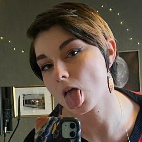 Casey Lee Williams top star pics