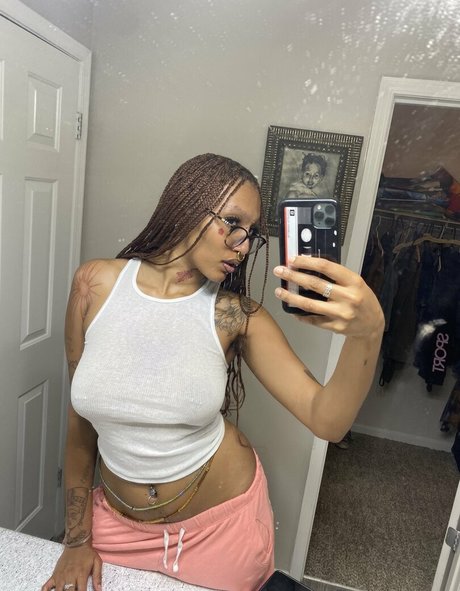 insan3gal model naked galleries