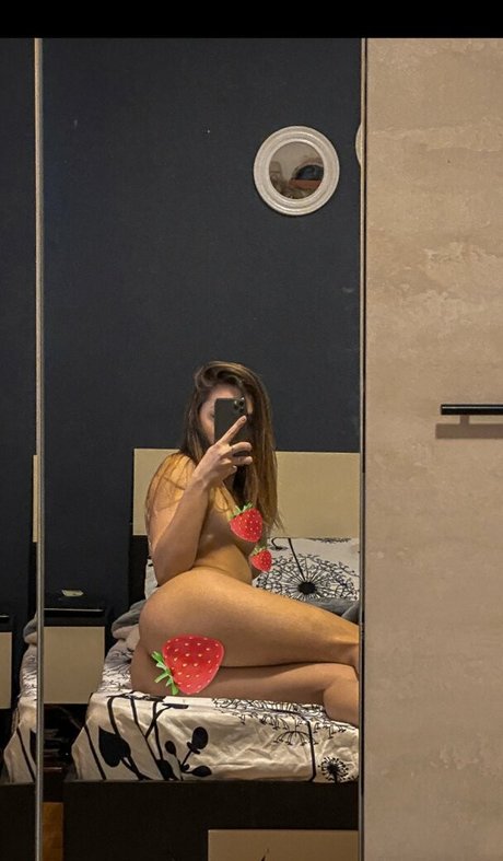 Littlecupcakee model pornographic picture