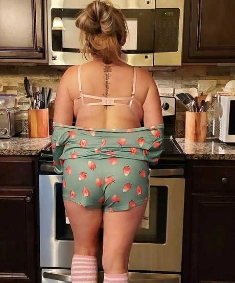 PerriPlays beautiful pornstar img