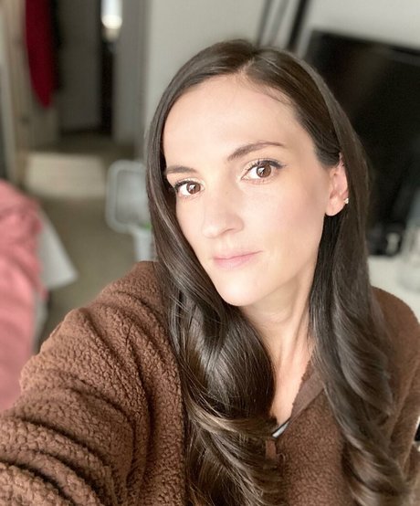 Aunna Harris star nude pic