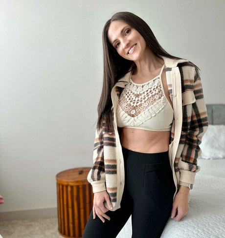 Aunna Harris sex model gallery