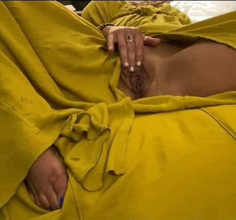 Midwest Kali star naked image