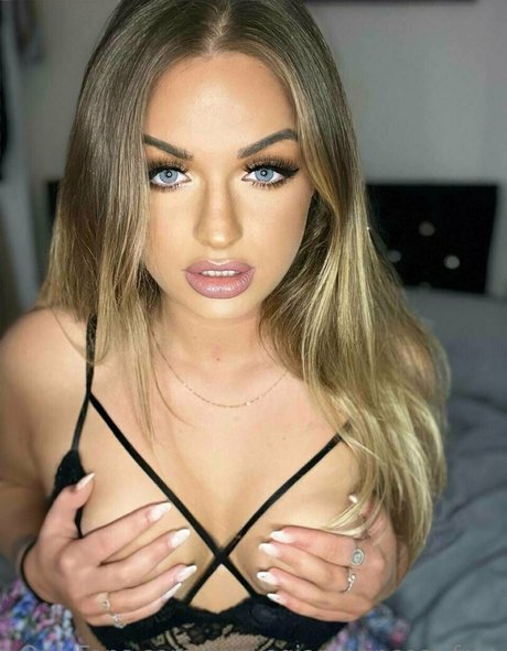 bikini nude onlyfans beautiful xxx image