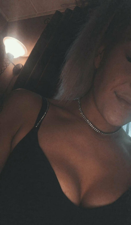 smusa naked star pics