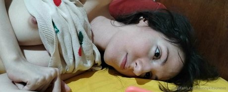 blonde yoga onlyfans hot picture