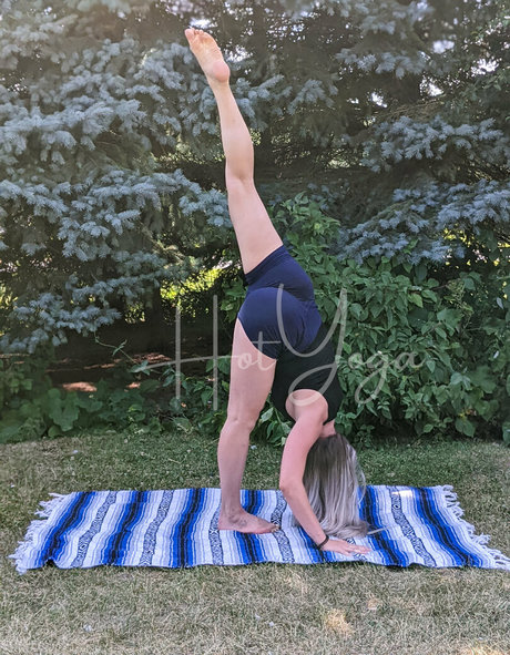 cheerleader nude onlyfans naked pic