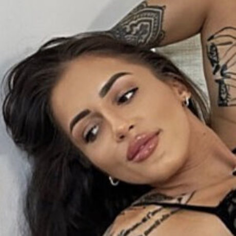 alohafitt model beautiful pic