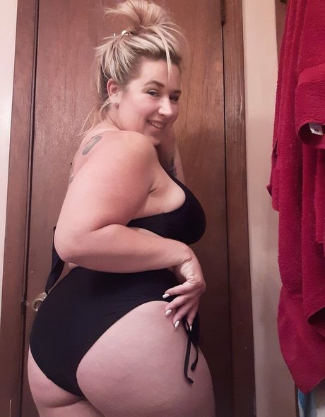 lenaamethystesdee pornstar sexy pics