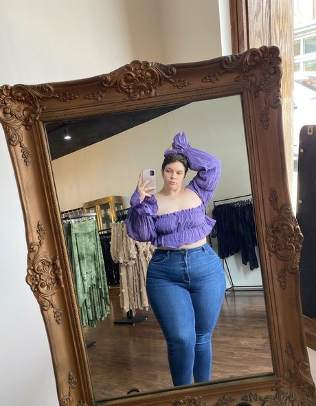 sweeet v free model perfect pics