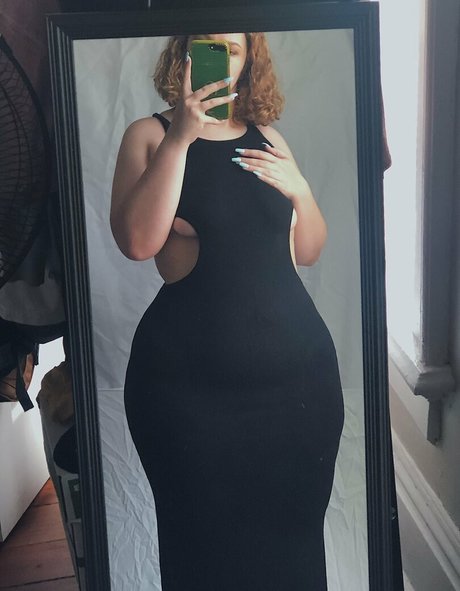 sweeet v free sexy actress photo