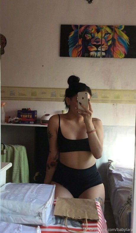 laraxxxb model adult photo