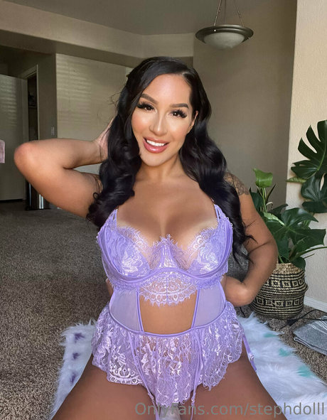 stephdolll naked model gallery