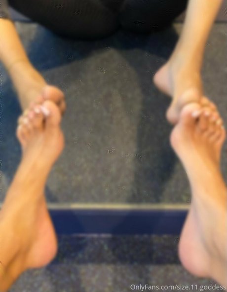 size 11 goddess top model pic