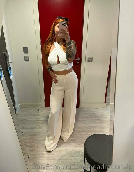 redheadragonvip adult model pic
