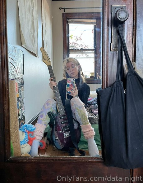 data night free star image