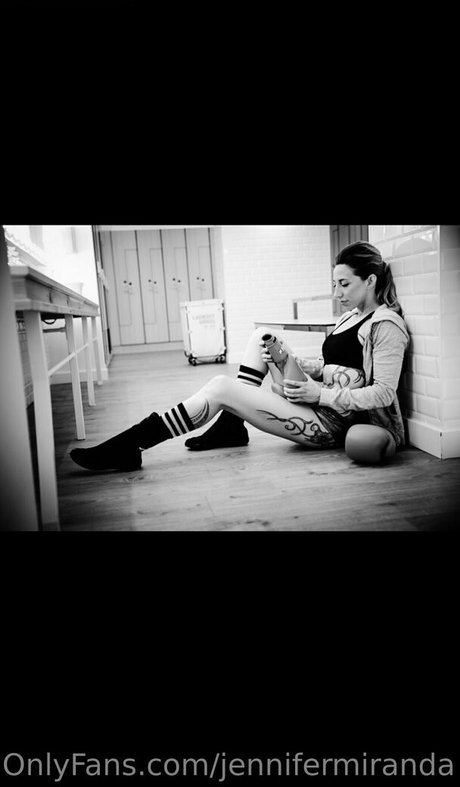 jennifermiranda art star galleries