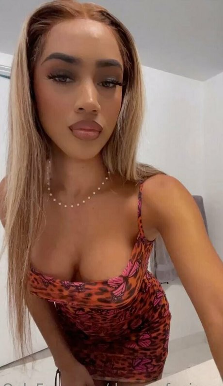 dreamofunique model exclusive pic